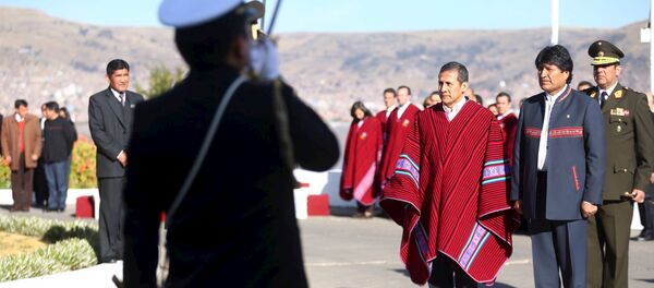 Los presidentes Evo Morales, de Bolivia, y Ollanta Humala, de Perú en Puno - Sputnik Mundo