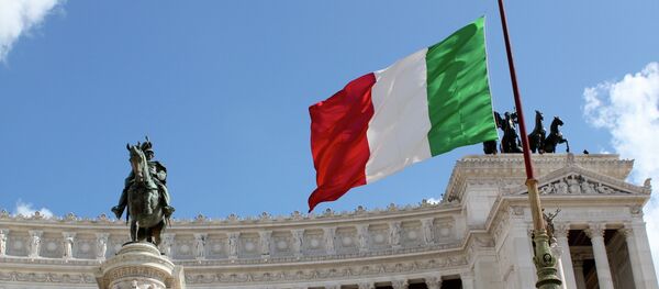 Bandera de Italia en Roma - Sputnik Mundo
