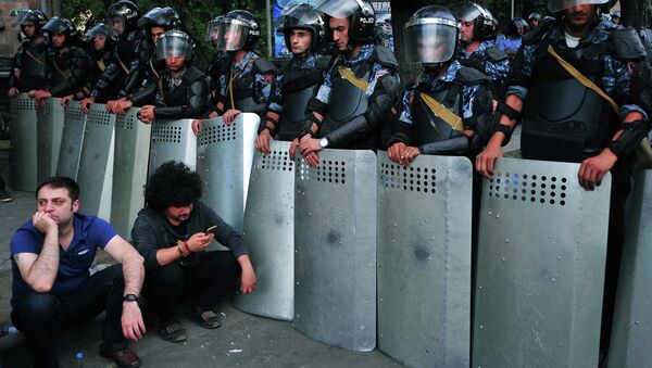 Protesta en Armenia - Sputnik Mundo