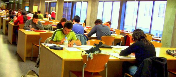 Universidades estatales de Chile rechazan propuesta del Gobierno sobre gratuidad - Sputnik Mundo