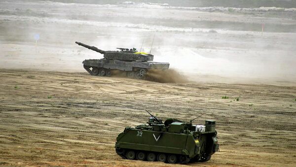 Maniobras de la OTAN (Archivo) Maniobras de la OTAN (Archivo) - Sputnik Mundo