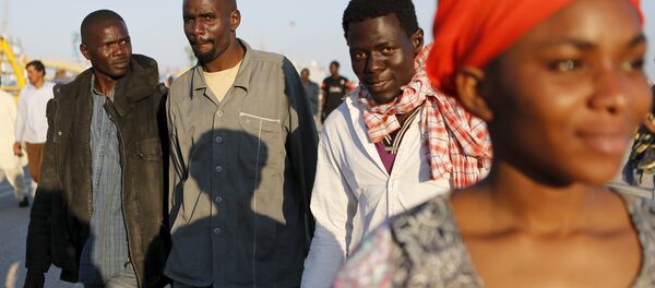 Unos 10 países europeos rechazan el sistema de cuotas de refugiados - Sputnik Mundo