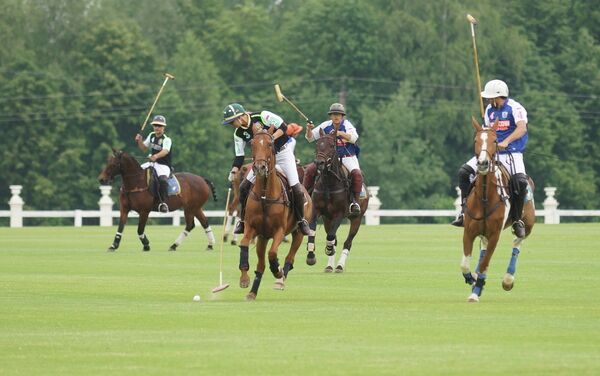 Tseleevo Golf y Polo Club - Sputnik Mundo