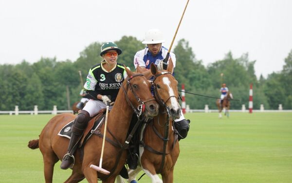 Tseleevo Golf y Polo Club - Sputnik Mundo