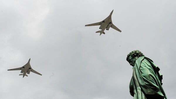 Bombarderos estratégicos Tu-160 - Sputnik Mundo