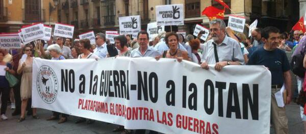 En la concentración contra la reforma que permite aumentar la presencia militar de EEUU en las bases españolas - Sputnik Mundo