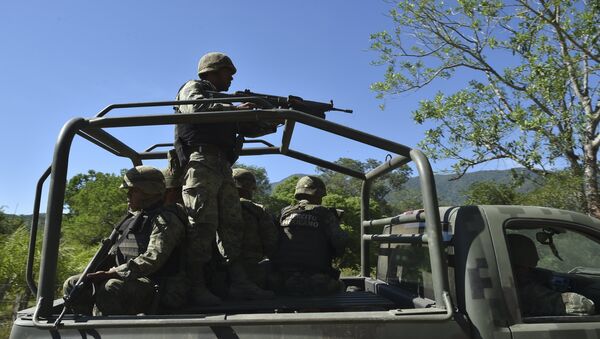 Un coche patrulla de la policía militar mexicana (Archivo) - Sputnik Mundo