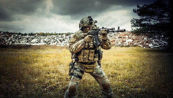 Salen a la venta fusiles Kalashnikov 'made in USA' - Sputnik Mundo