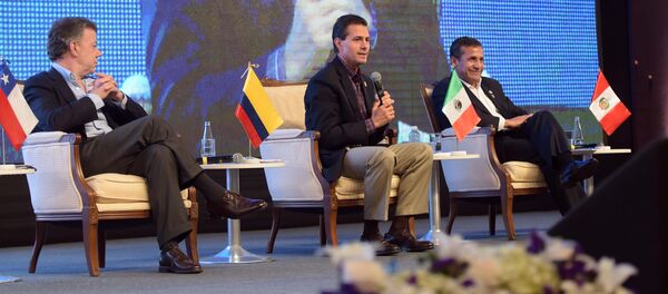 Presidente de México, Enrique Peña Nieto, en la Cumbre del Pacífico - Sputnik Mundo