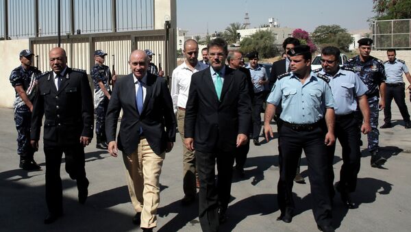 Ministro del Interior de España, Jorge Fernández Díaz, y ministro de Justicia de España, Rafael Catalá en la ciudad de Ramala - Sputnik Mundo