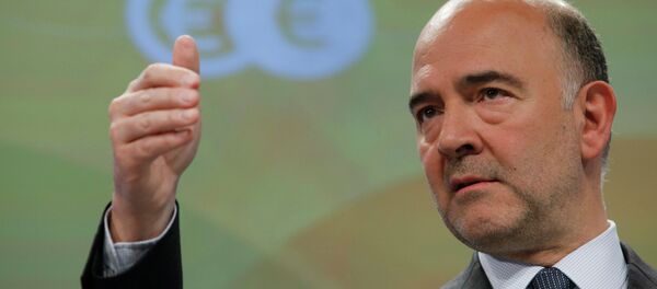 Pierre Moscovici, comisario de la UE de Asuntos Económicos y Financieros, Fiscalidad y Aduanas, en Bruselas, Bélgica, el 17 de junio, 2015 - Sputnik Mundo