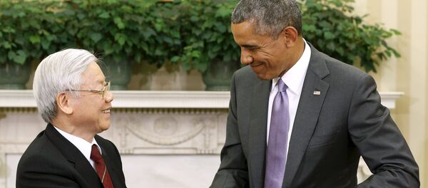 Presidente de EEUU, Barack Obama, y secretario general del Partido Comunista de Vietnam, Nguyen Phu Trong Presidente de EEUU, Barack Obama, y secretario general del Partido Comunista de Vietnam, Nguyen Phu Trong - Sputnik Mundo