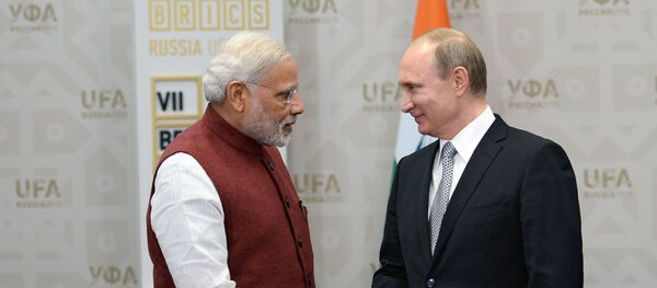 Primer ministro de la India, Narendra Modi (izda.) y presidente de Rusia, Vladímir Putin - Sputnik Mundo