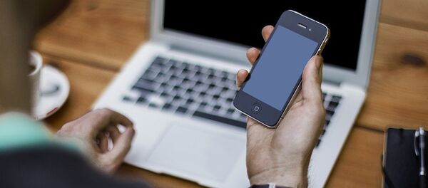 La responsabilidad individual es la mejor forma de evitar ciberespionaje, según experto - Sputnik Mundo