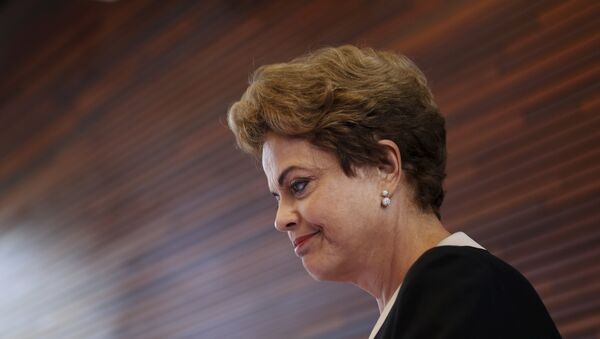 Brazil President Dilma Rousseff arrives to speak to members of the media during a visit at Google headquarters in Mountain View, California July 1, 2015. - Sputnik Mundo