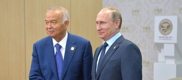 Islam Karímov, presidente de Uzbekistán, y Vladímir Putin, presidente de Rusia, durante la entrevista en Ufá, el 10 de julio, 2015 - Sputnik Mundo