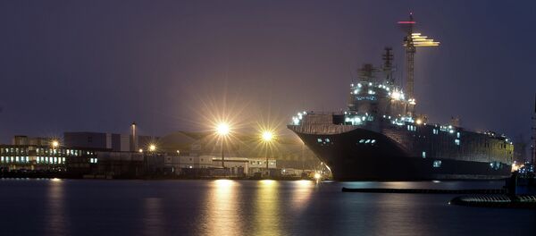 Portahelicóptero Sebastopol de la clase Mistral en astillero de una empresa STX Europe en la ciudad de Saint-Nazaire - Sputnik Mundo