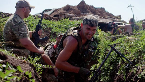 Militares ucranianos en Donbás - Sputnik Mundo