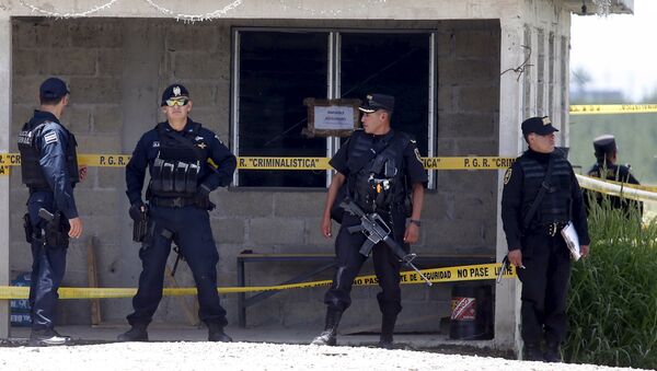 Los policías mexicanos - Sputnik Mundo