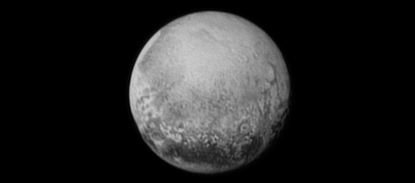 Foto de Plutón emitida por la sonda New Horizons el 11 de julio, 2015 - Sputnik Mundo
