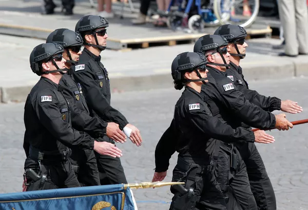 Desfile militar por el Día de la Toma de la Bastilla Desfile militar por el Día de la Toma de la Bastilla - Sputnik Mundo