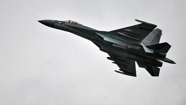 Caza ruso Su-35 - Sputnik Mundo