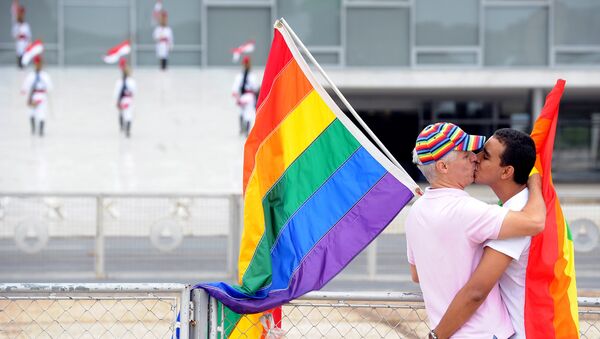 Una pareja gay - Sputnik Mundo