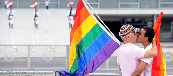 Una pareja gay en Brasil (archivo) Una pareja gay en Brasil (archivo) - Sputnik Mundo