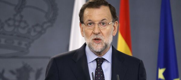 Mariano Rajoy en una rueda de prensa junto a su homóloga polaca, Ewa Kopacz - Sputnik Mundo