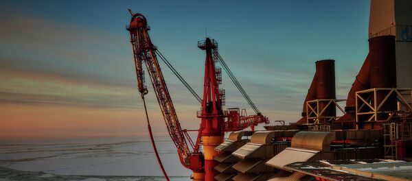 Plataforma petrolera marítima Prirazlomnaya en Rusia Plataforma petrolera marítima Prirazlomnaya en Rusia - Sputnik Mundo