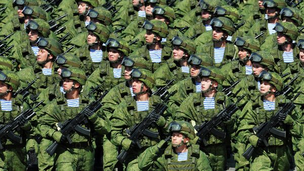 Desfile militar con motivo del Día de la Victoria en la Plaza Roja de Moscú - Sputnik Mundo