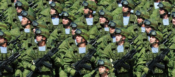 Desfile militar con motivo del Día de la Victoria en la Plaza Roja de Moscú - Sputnik Mundo