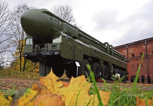 Los misiles balísticos Tópol: 30 años en servicio operacional Los misiles balísticos Tópol: 30 años en servicio operacional - Sputnik Mundo