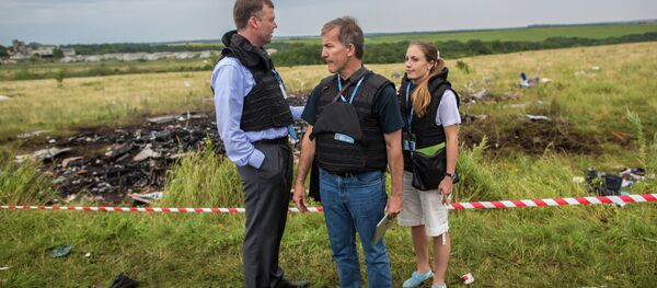 Sitio de accidente de Malaysia Airlines MH17 en Ucrania - Sputnik Mundo