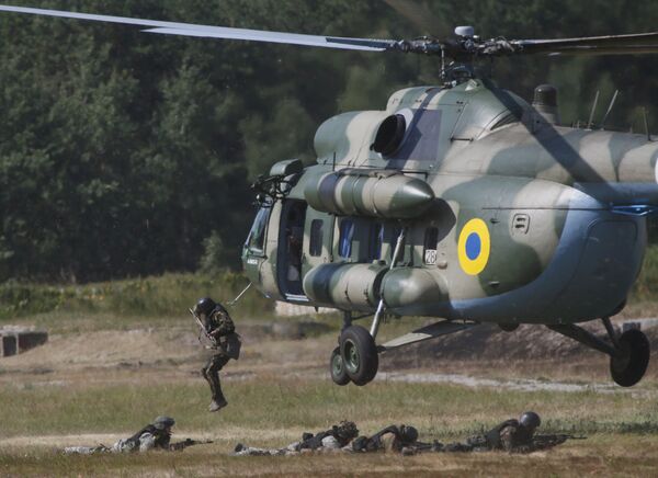 Entrenamiento de los combatientes de la Guardia Nacional ucraniana - Sputnik Mundo