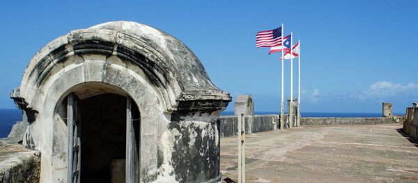 Banderas de Puerto Rico y EEUU - Sputnik Mundo