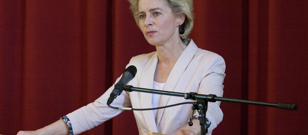 Ursula von der Leyen, ministra de Defensa de Alemania - Sputnik Mundo