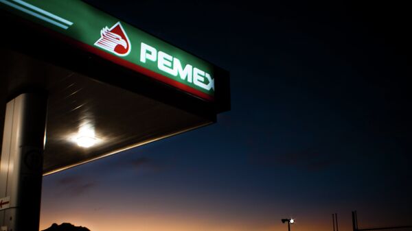 Pemex pierde $11.600 en seis meses de 2015 y espera años de bajos precios - Sputnik Mundo