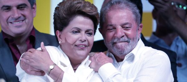 La expresidenta de Brasil Dilma Rousseff y el expresidente Luiz Inacio Lula da Silva (archivo) - Sputnik Mundo