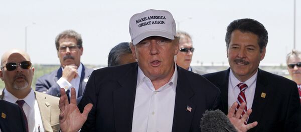 El precandidato presidencial estadounidense Donald Trump - Sputnik Mundo