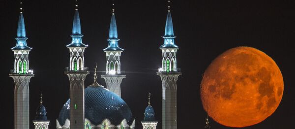 La mezquita Qol Särif ubicada en el Kremlin de Kazán, Rusia - Sputnik Mundo