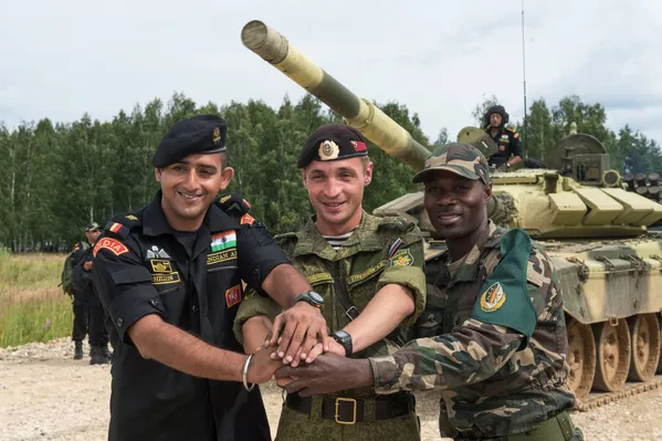 Participantes de los Juegos Militares Internacionales 2015 se entrenan en Alábino Participantes de los Juegos Militares Internacionales 2015 se entrenan en Alábino - Sputnik Mundo