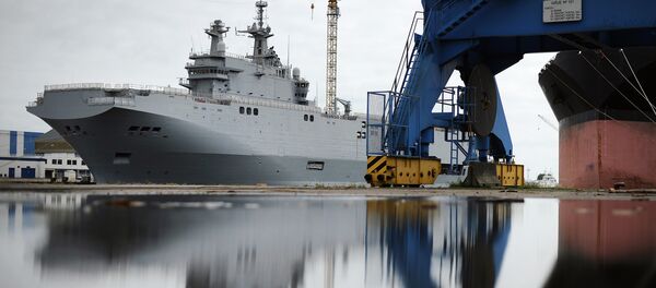 Portahelicóptero de la clase Mistral - Sputnik Mundo