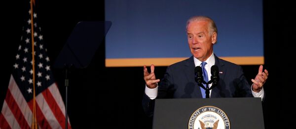 U.S. Vice President Joe Biden speaks at an event to announce a major reconstruction project of New York's LaGuardia Airport in New York City, July 27, 2015 - Sputnik Mundo