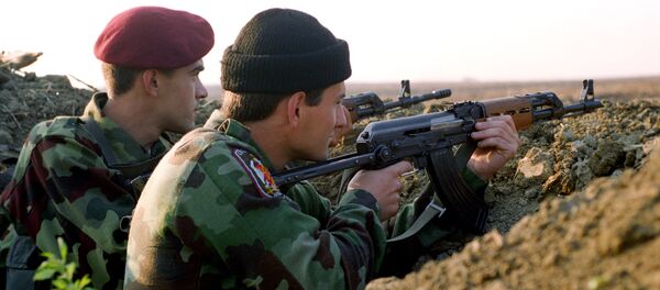 Soldados serbios durante Operación Tormenta - Sputnik Mundo