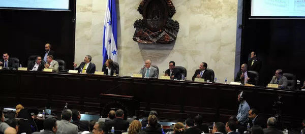 Los miembros de Congreso votan por rechazo la Comisión Internacional contra la Impunidad Los miembros de Congreso votan por rechazo la Comisión Internacional contra la Impunidad - Sputnik Mundo