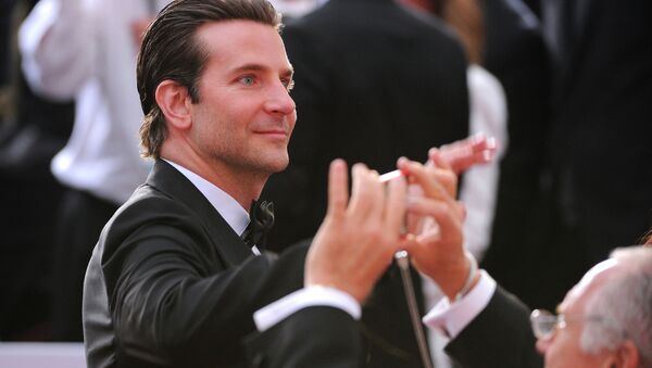 Bradley Cooper, actor estadounidense - Sputnik Mundo