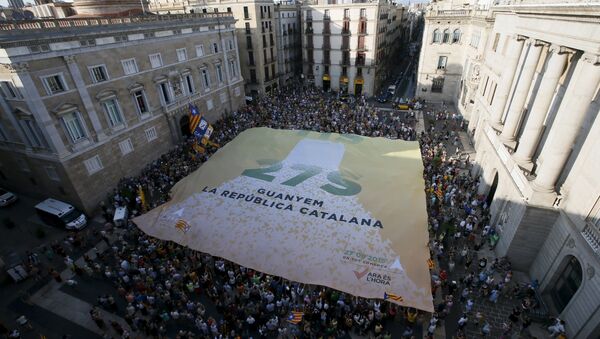 Partidarios de independencia de Cataluña en Barcelona - Sputnik Mundo