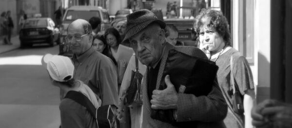 Crece malestar de jubilados de Uruguay por pensiones “indecorosas” - Sputnik Mundo