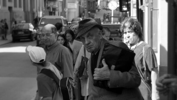 Crece malestar de jubilados de Uruguay por pensiones “indecorosas” Crece malestar de jubilados de Uruguay por pensiones “indecorosas” - Sputnik Mundo